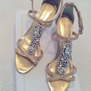 Womens (US) Size 10M Gold encrusted Jeweled Sandals